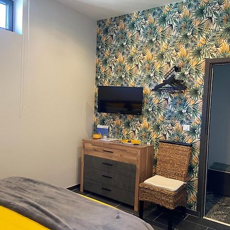 Chambre Tout Confort Avec Commodites Espace Repas Wifi Parking Wimereux Luaran gambar